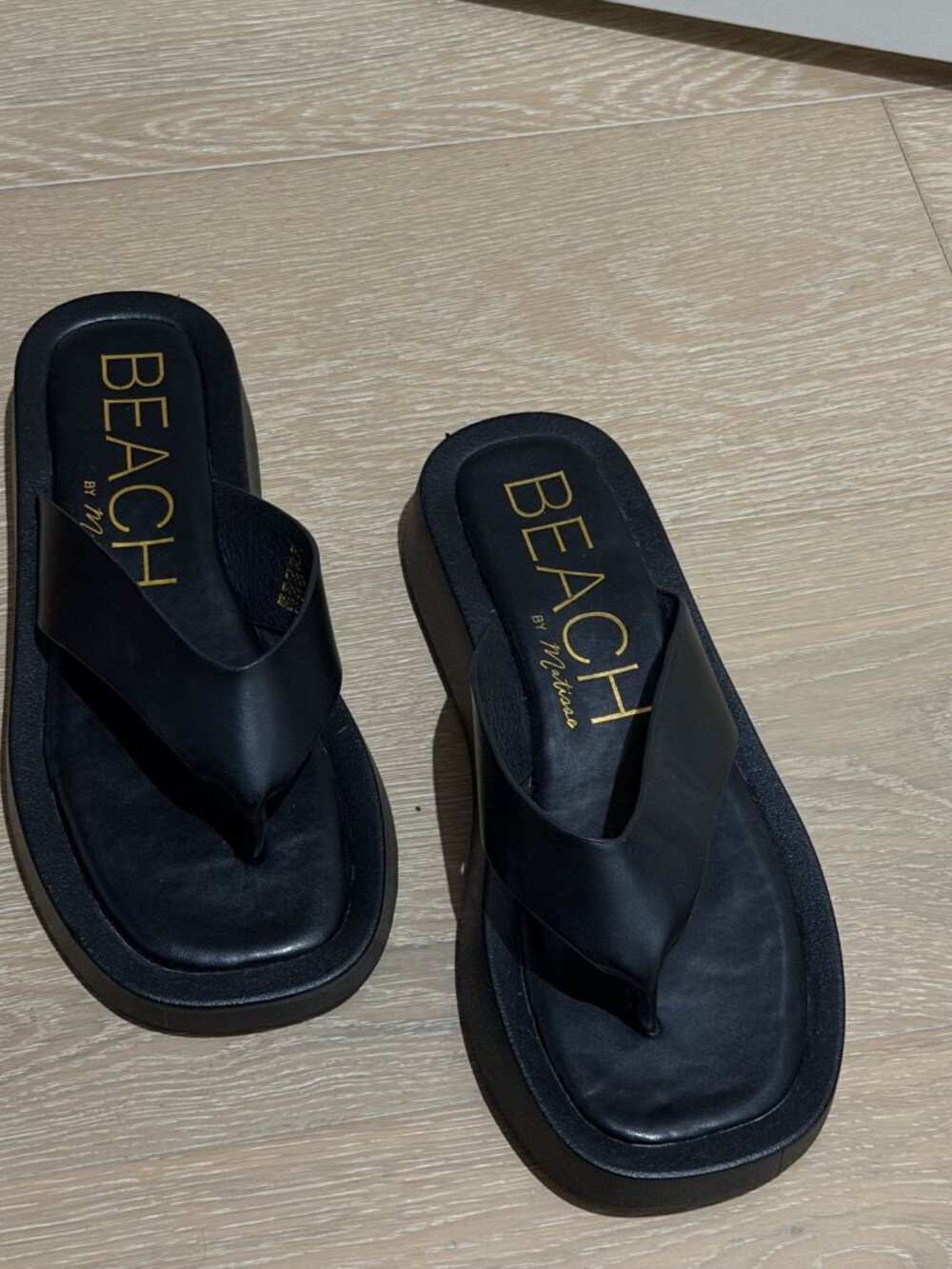 Beach by Matisse Sandcastle Black Platform Thong Sandals 8
